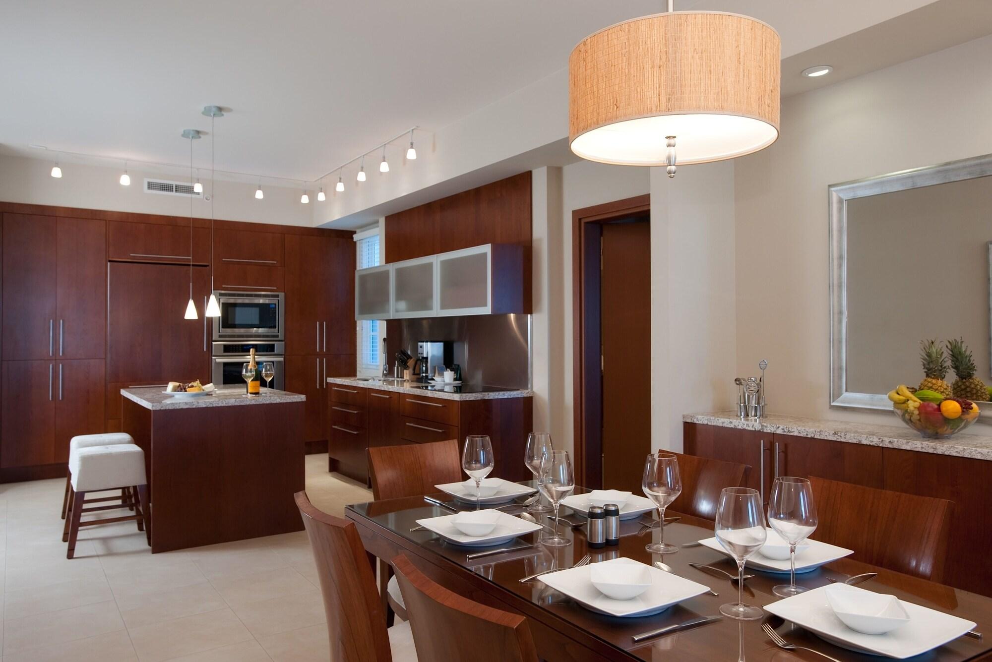 Blue Haven Resort Grace Bay Buitenkant foto