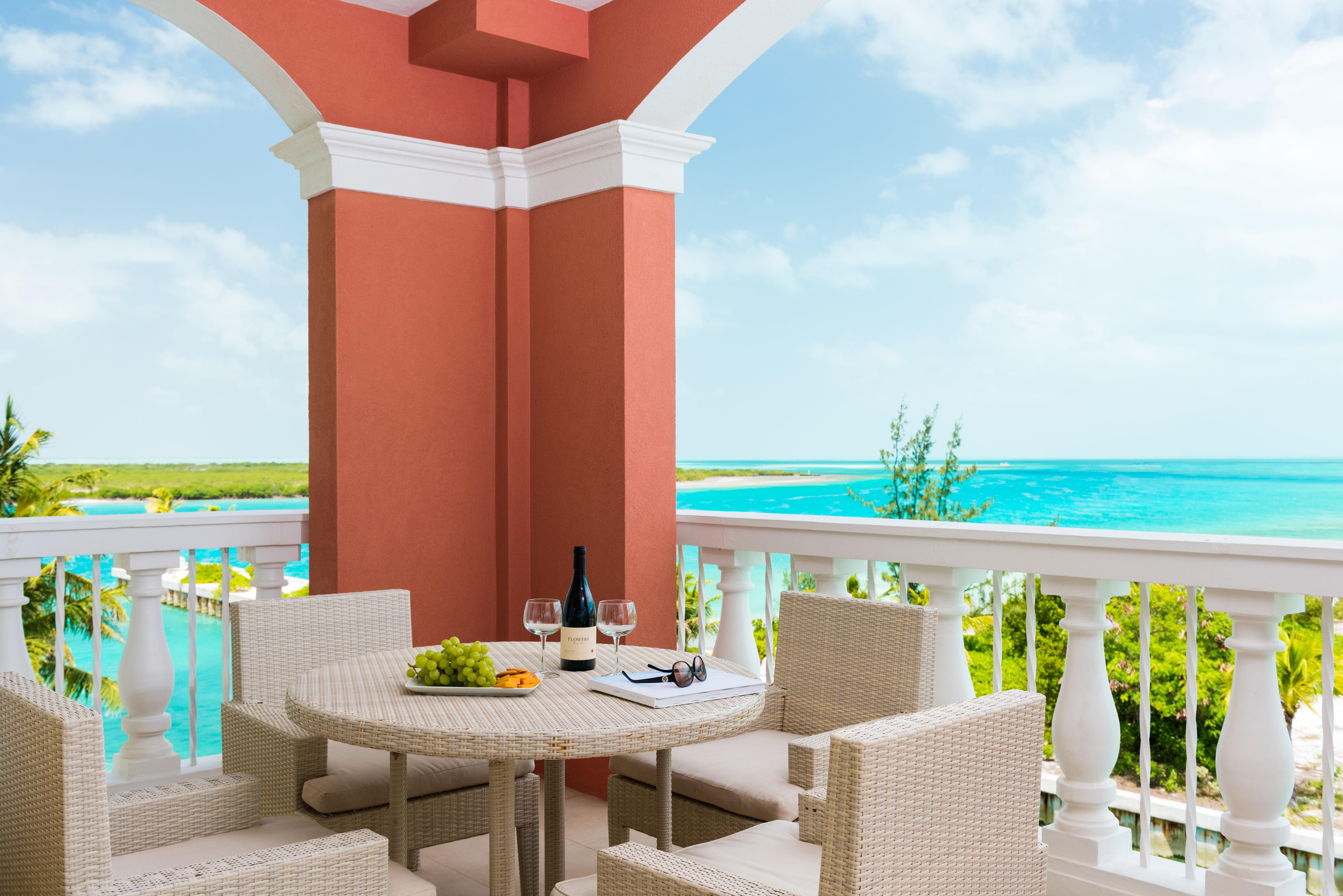 Blue Haven Resort Grace Bay Buitenkant foto