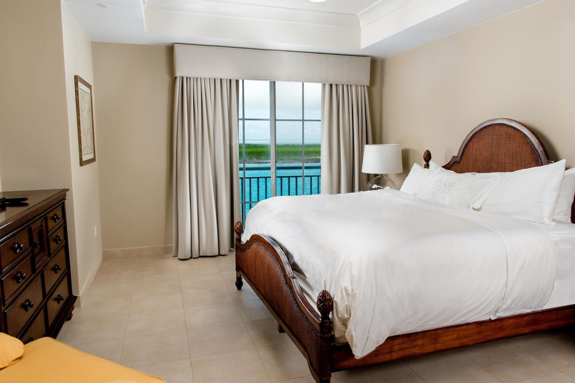 Blue Haven Resort Grace Bay Buitenkant foto
